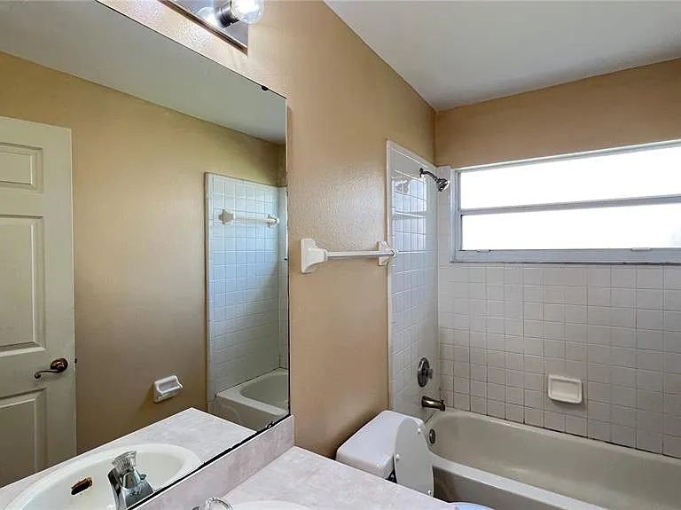 1547 Oak Hill Trl — Photo 13