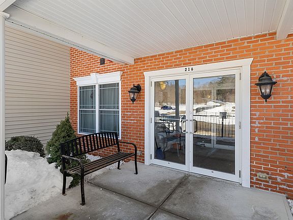 2nd image of 216 Reservoir St #202