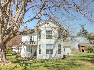 790 W Krepps Rd, Xenia, OH 45385