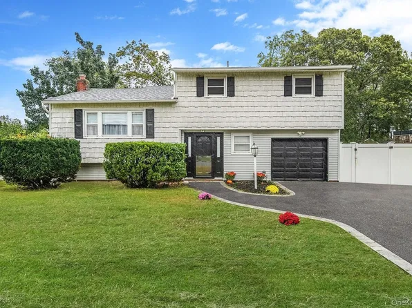 23 Holiday Park Drive, Centereach, NY 11720