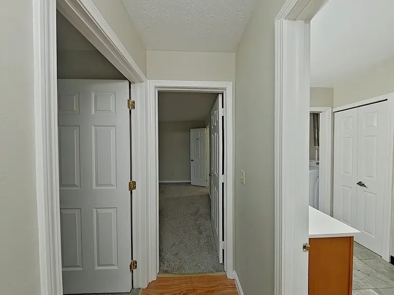 Timbers Apartments — Photo 9