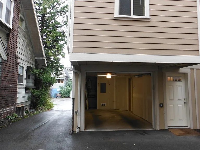 4218A 7th Ave NE — Photo 15