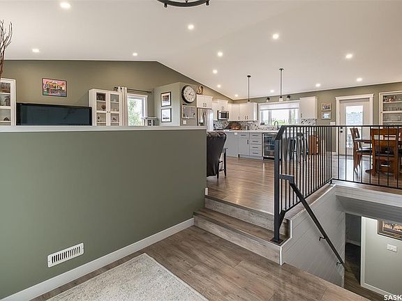 5th image of 109 Poplar ROAD