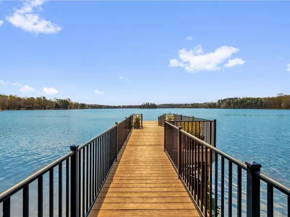 345 Pebble Point Rd, Salisbury, NC 28146