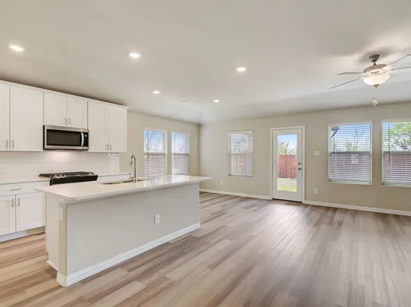 2705 Custake Ln, Fort Worth, TX 76179