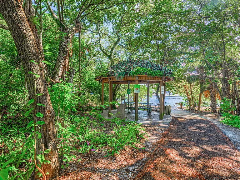 1717 SW 12th Ct — Photo 31