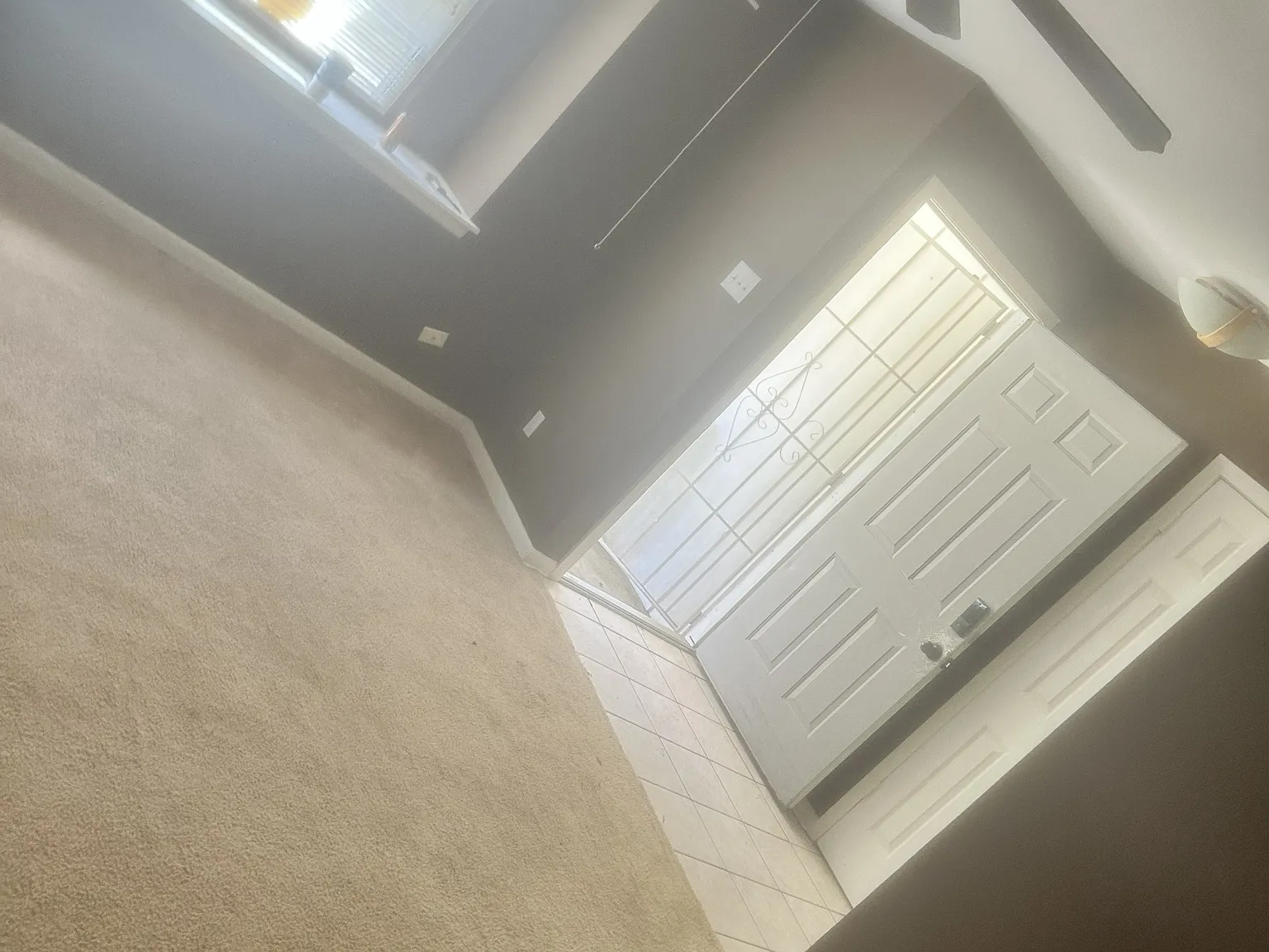 3 bed, 1395 sqft, $1,045 — Photo 3