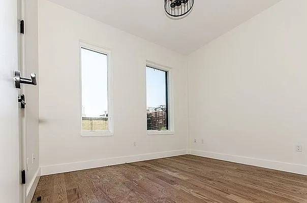 Rented by ERNY LLC | media 10