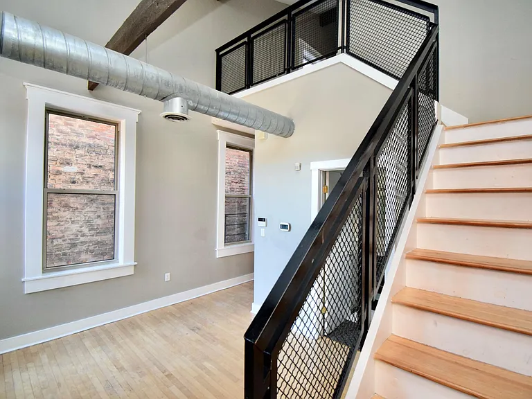 110 E 13th St #3 — Photo 17