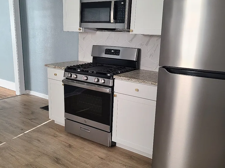 274 E Hinman Ave — Photo 26