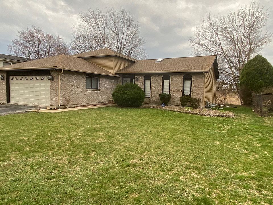 1st image of 6032 Old Creek Ln