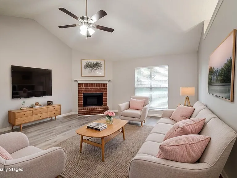 10712 Oak Cir N — Photo 4