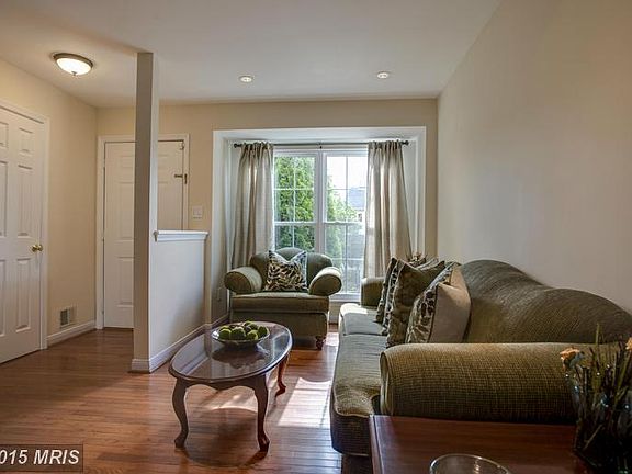 Living Room w/ Recessed Lights