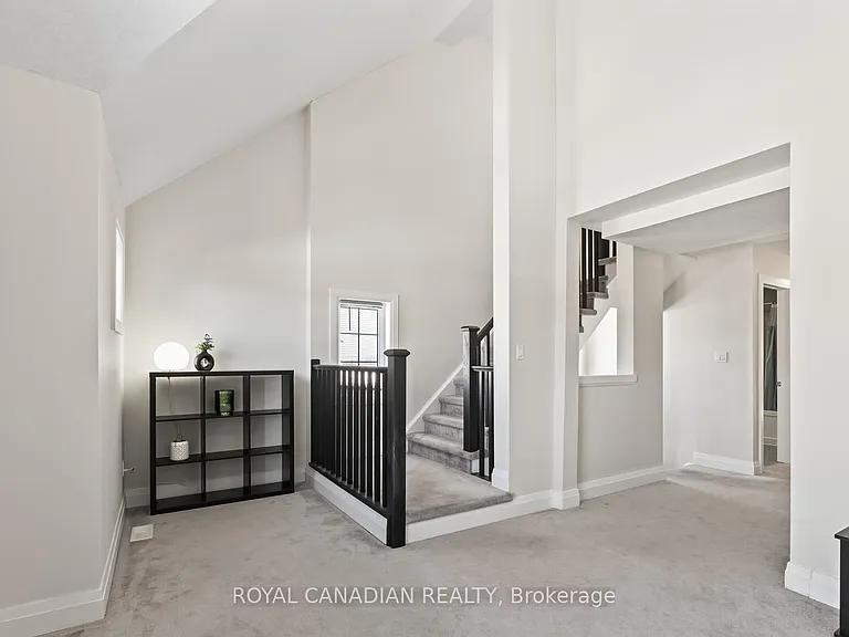 301 Buttonbush St #UPPER — Photo 22