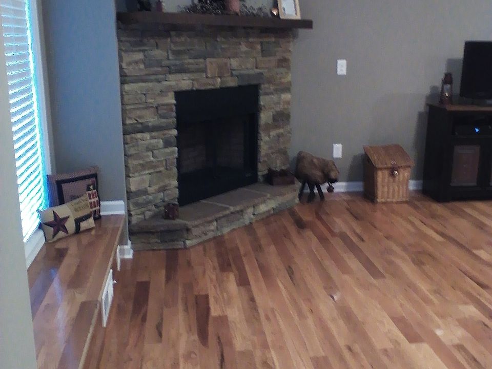 1st image of 687 Willowcrest Pl