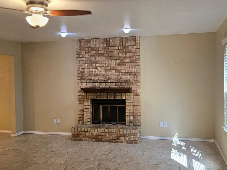 2800 Norfolk Dr — Photo 12