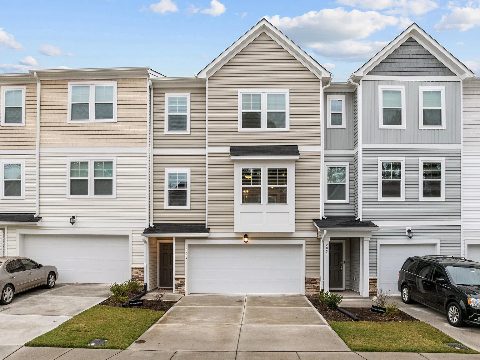 2029 Sandwood Loch Dr — Photo 1