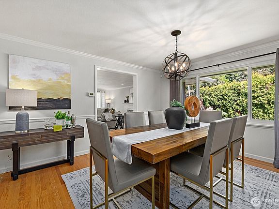 4th image of 3730 Magnolia Boulevard W