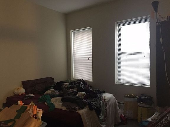 4th image of 832 Beacon St #104