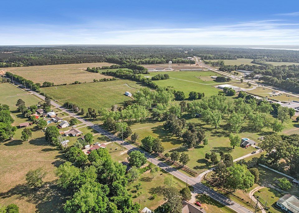 2nd image of 103 Us Highway 82