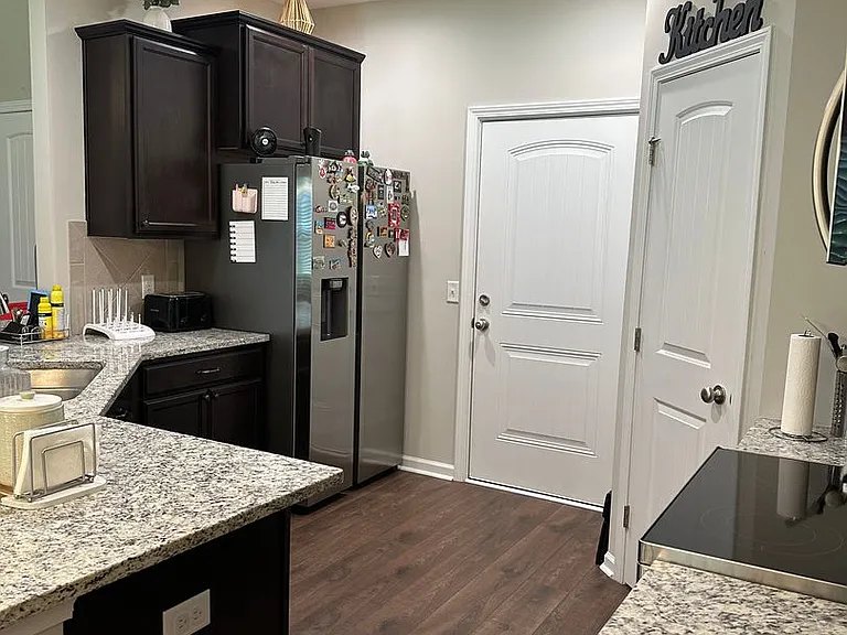 102 Brightleaf Cir — Photo 4