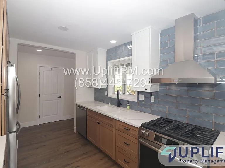 6234 Rose Lake Ave — Photo 7