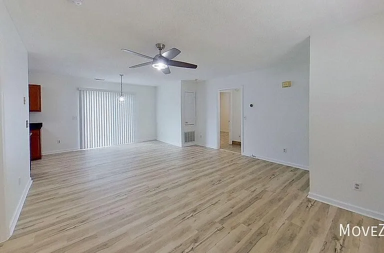 509 Rosecrest Dr — Photo 32