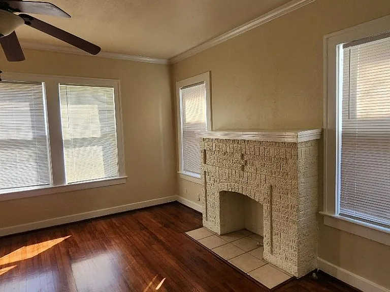 2805 Cleburne St — Photo 5