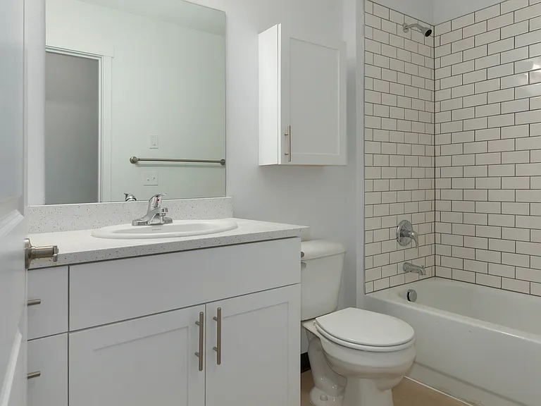7550 N Lombard St — Photo 41