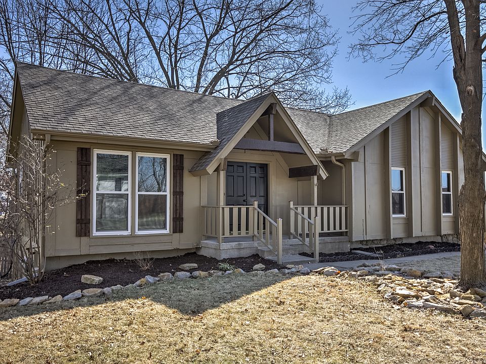1st image of 7801 N Overland Dr
