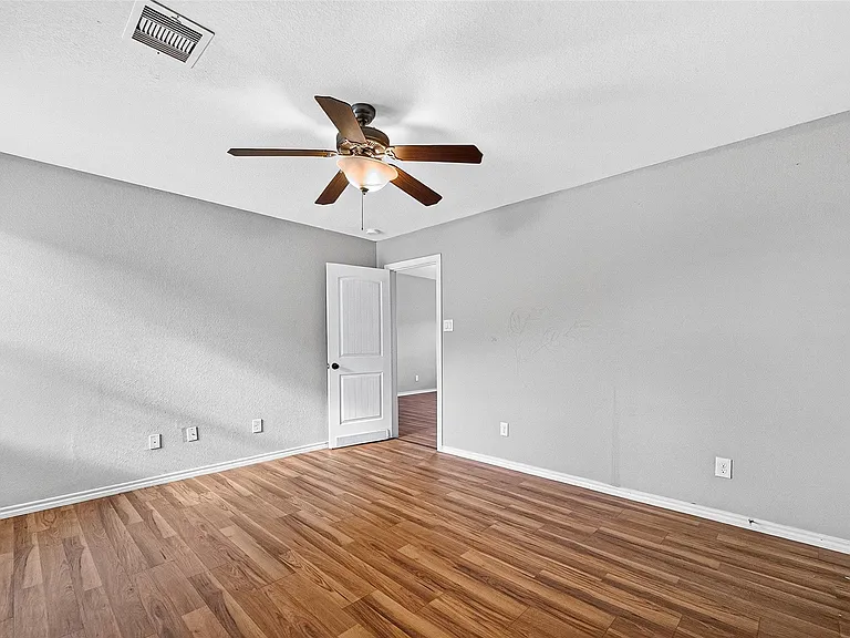 1326 Seagler Pond Ln — Photo 45