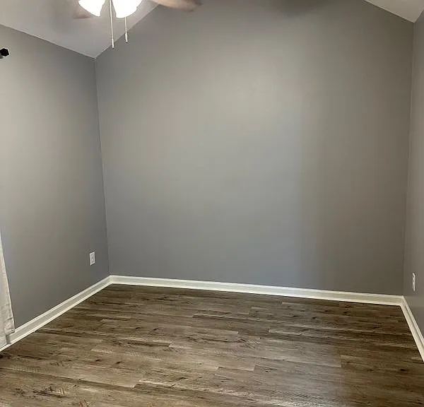 8085 Creekwood Cir E — Photo 12