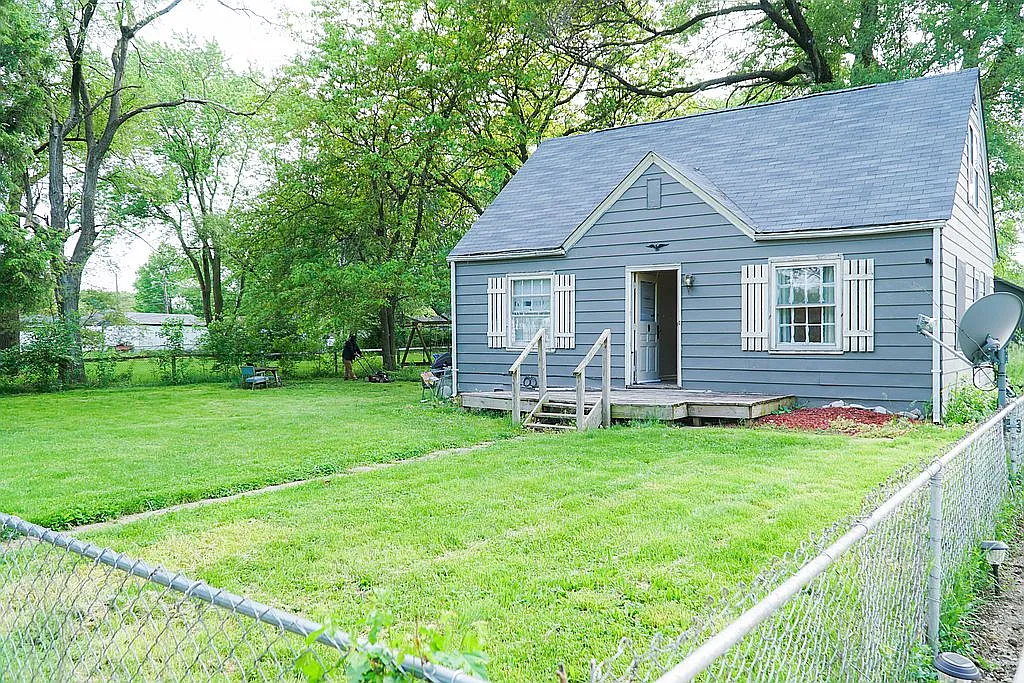 720 S Mount St photo 1