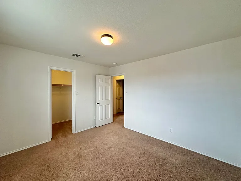 5304 Capricorn Loop — Photo 35