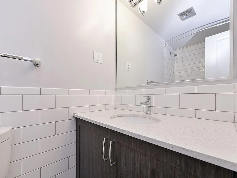 628 Dallas Rd #105 — Photo 26