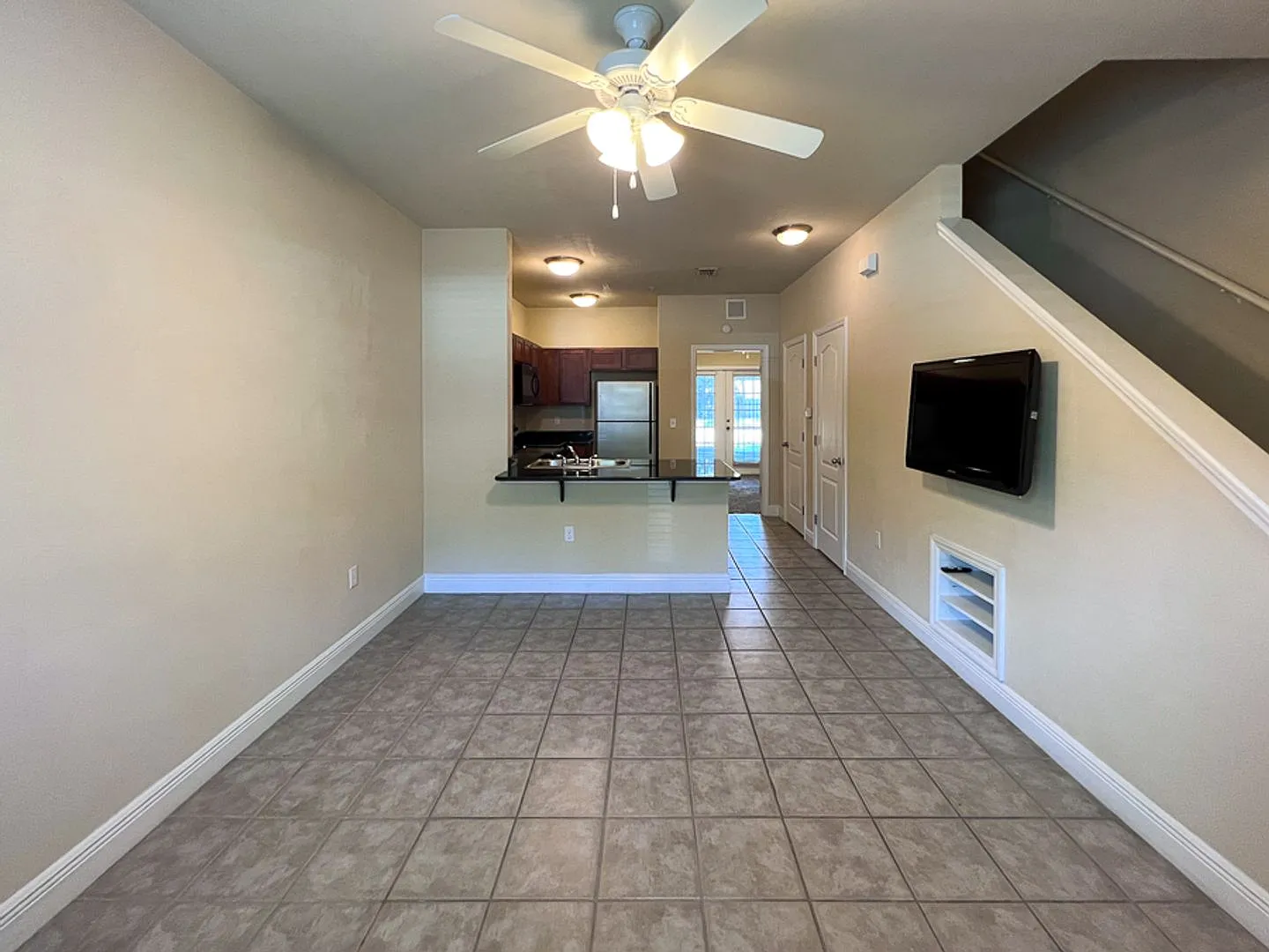 3-Bed/3-Bath Condo in Chase Hollow Available early August! — Photo 4