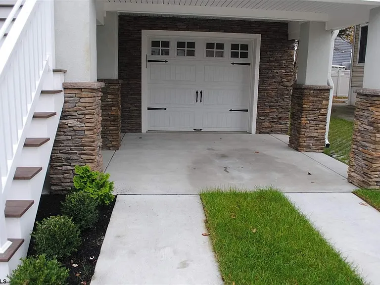 4 S Coolidge Ave #B — Photo 2