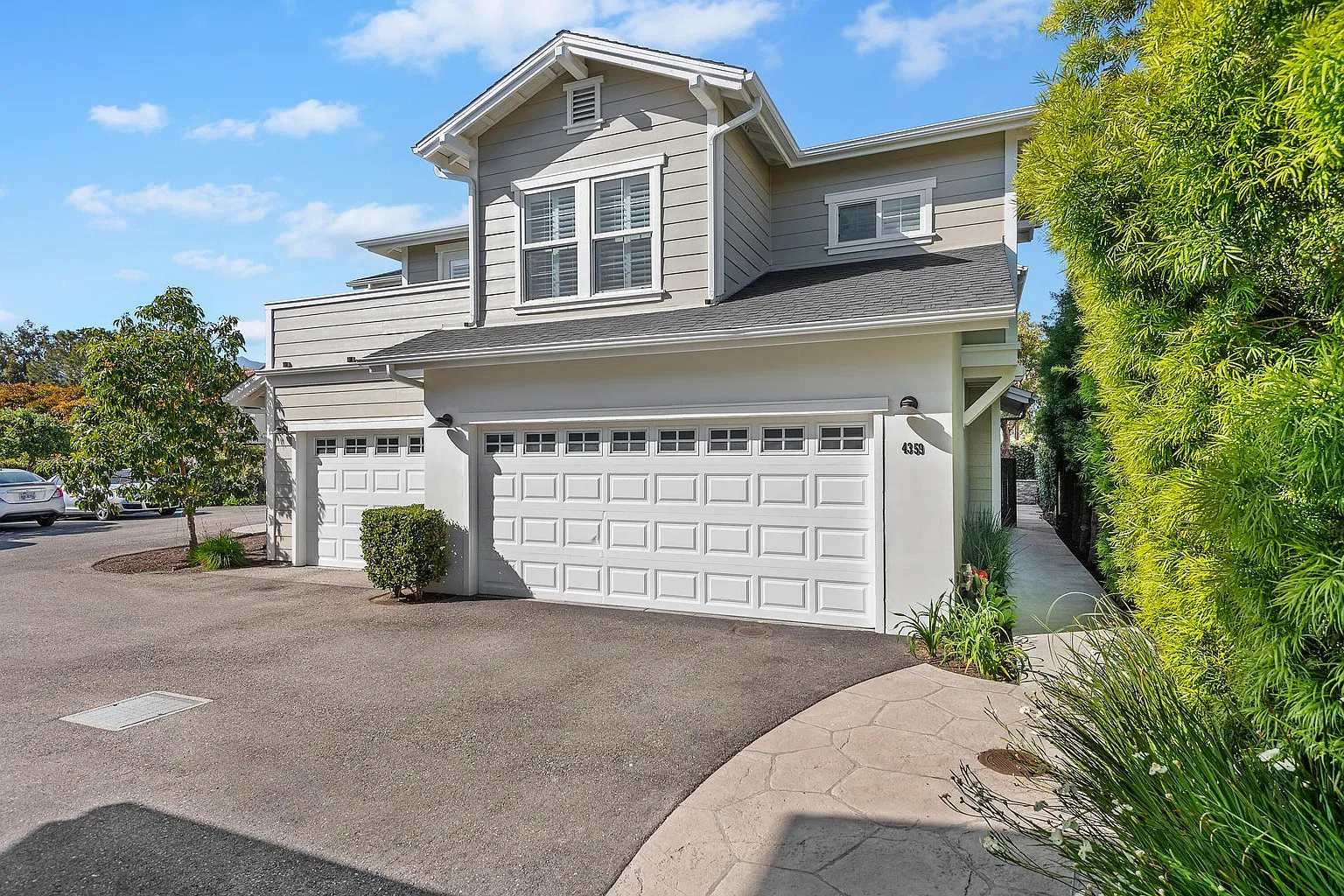 3 bed, 2.5 bath, 1733 sqft, $6,250 — Photo 4