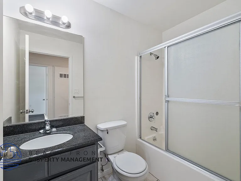 14740 Erwin — Photo 34