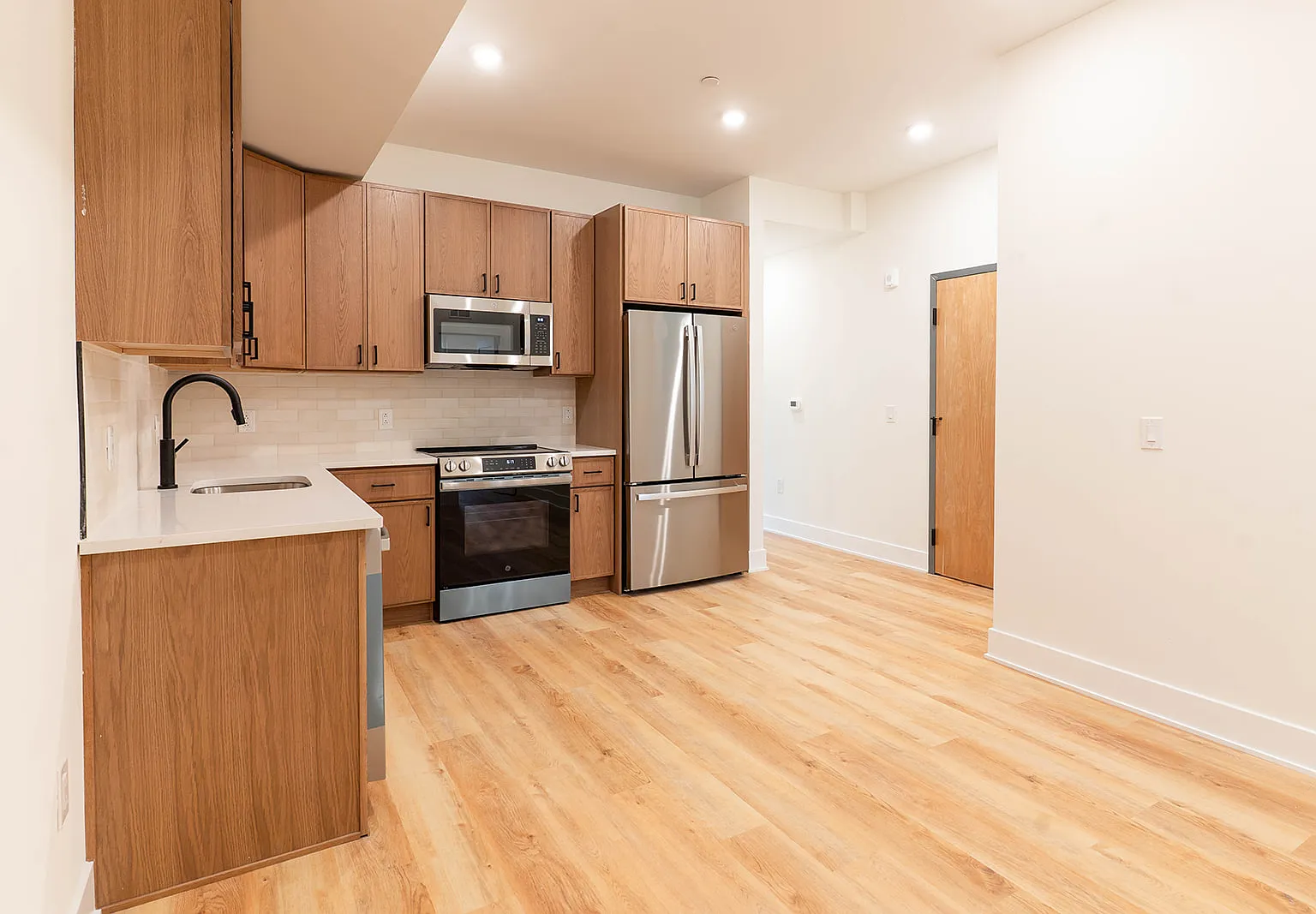 2 bed, $2,675 — Photo 3