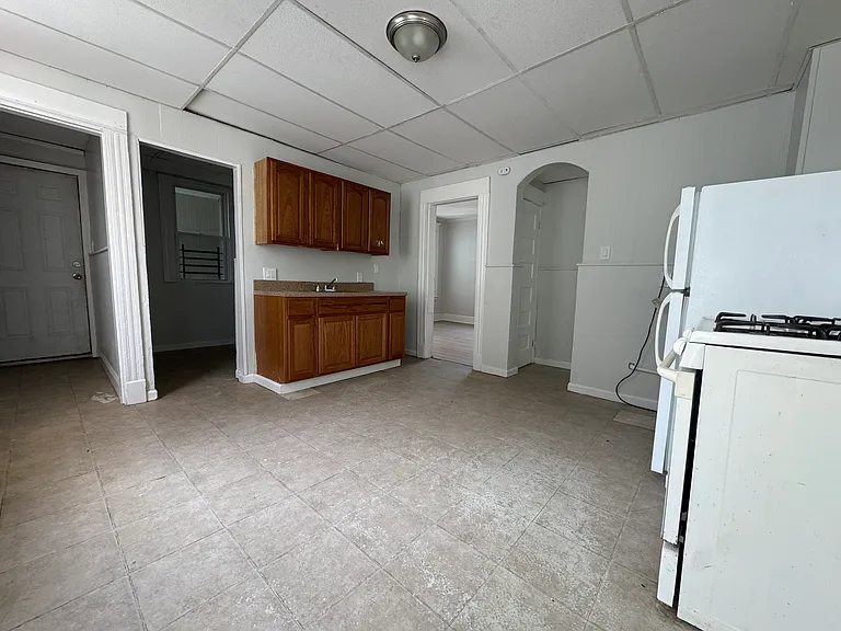 143 Hill St #2B — Photo 4