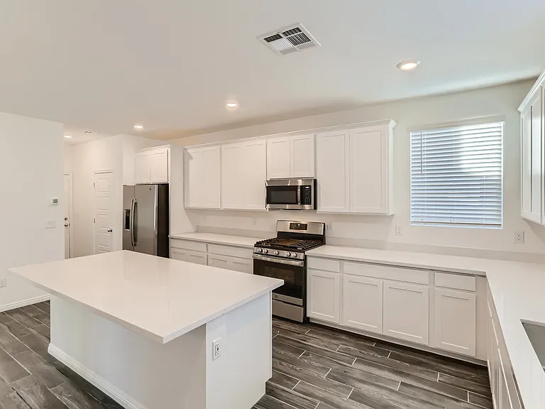4208 Bayley Skye Ave — Photo 11