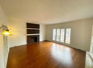 322 Allegheny River Blvd #1, Oakmont, PA 15139