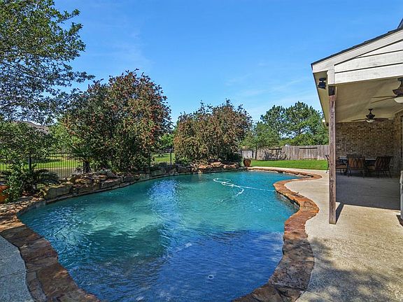 2nd image of 22627 Two Lakes Dr