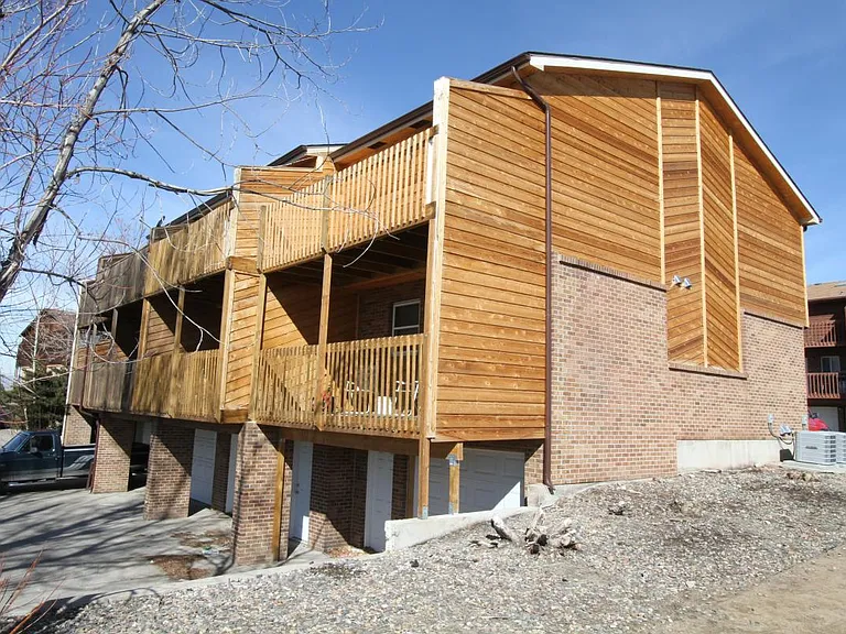 2151 E Bridge St #J-2 — Photo 1