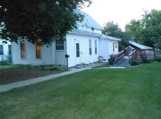 736 W 15th St, Davenport, IA