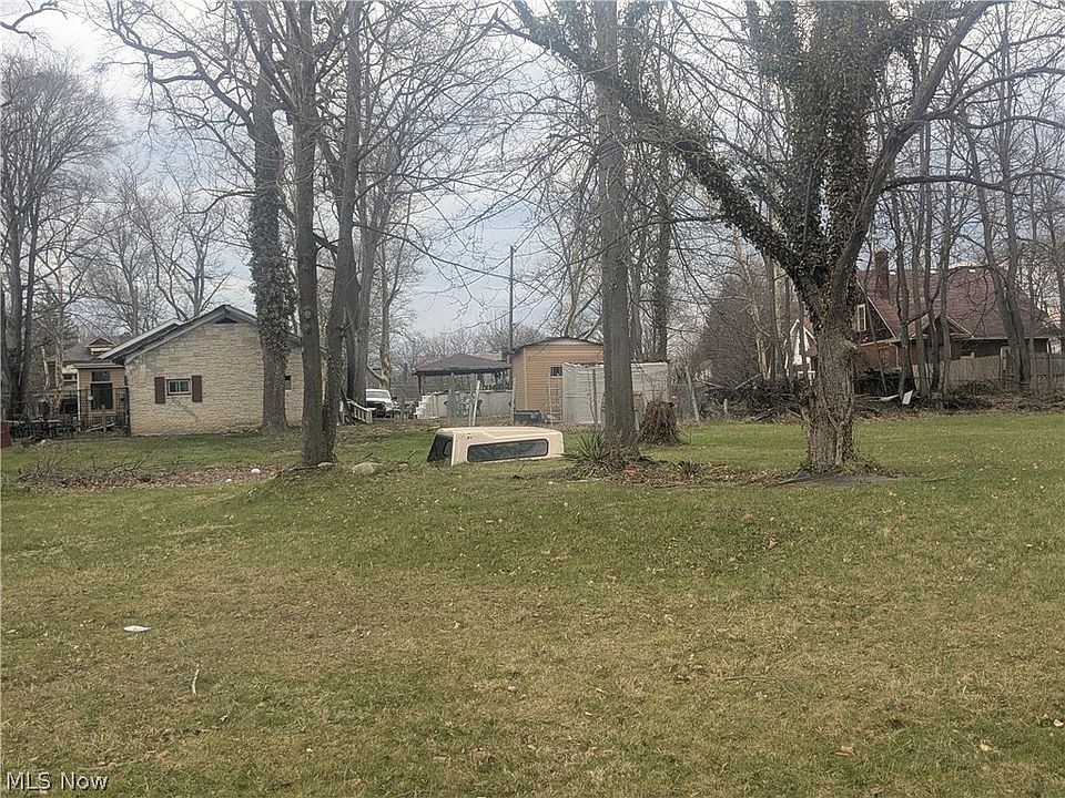 1st image of W Philadelphia Ave