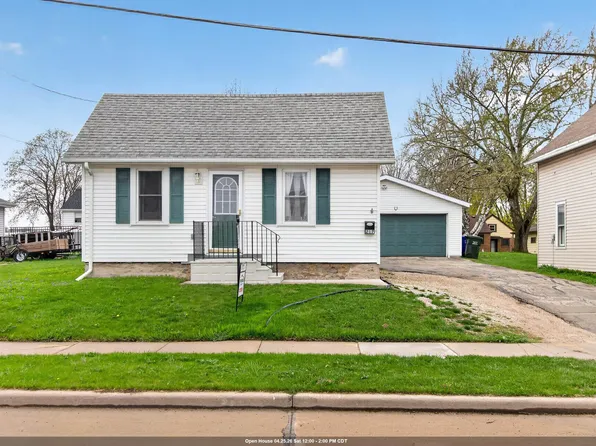 217 Gertrude St, Kaukauna, WI 54130