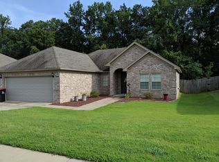 1648 White Oak Cir, Benton, AR 72019