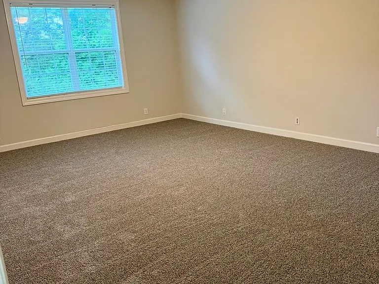2256 Westwood Dr — Photo 27